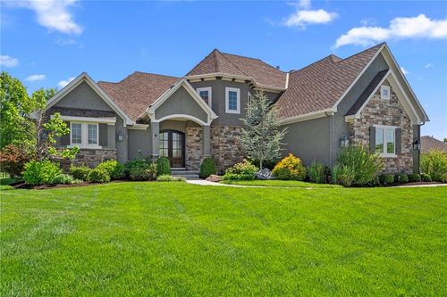 2604 W 162nd Ter, Overland Park, KS, 66085-9257 | Card Image