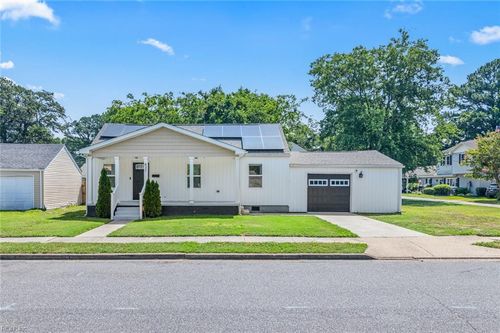 837 Cambridge Ave, Portsmouth, VA, 23707-1401 | Card Image