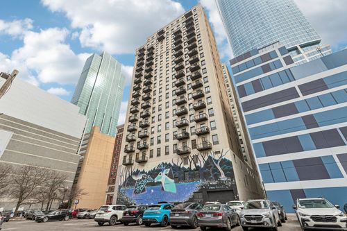 2006-910 S Michigan Ave, Chicago, IL, 60605-2295 | Card Image