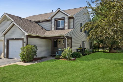 2927 Impressions Dr, Lake In The Hills, IL, 60156-6700 | Card Image