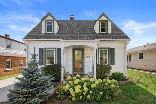 4413 W Morgan Ave, Greenfield, WI, 53220-1516 | Card Image