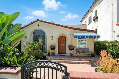123 Claremont Ave, Long Beach, CA, 90803-3408 | Card Image