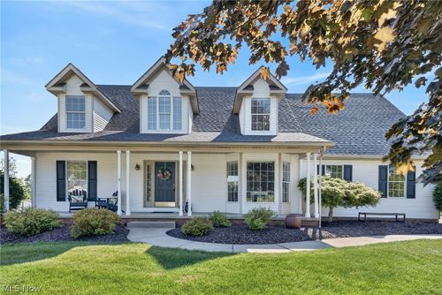 3312 Woods Trl, Kent, OH, 44240-7462 | Card Image