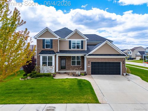 16308 Adelaide Dr, Macomb, MI, 48044-1572 | Card Image