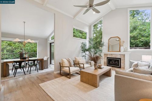 148 Alamo Sq, Alamo, CA, 94507-1953 | Card Image