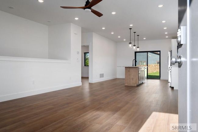 823 Booshway St, Condo with 5 bedrooms, 3 bathrooms and 2 parking in Driggs ID | Image 4