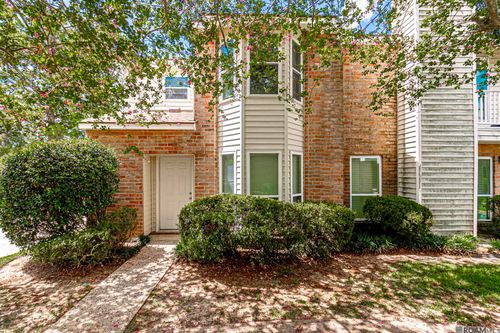 9821-9821 Siegen Ln, Baton Rouge, LA, 70810-4704 | Card Image