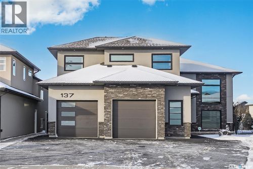 137 Gillies Bay, Saskatoon, SK, S7V0J8 | Card Image