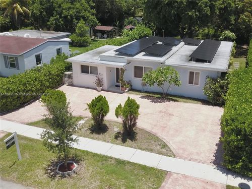 2-85 Nw 126th St, North Miami, FL, 33168-4618 | Card Image