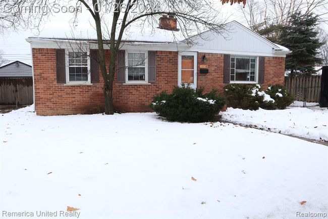 9610 Loveland Street, Home with 3 bedrooms, 1 bathrooms and null parking in Livonia MI | Image 1