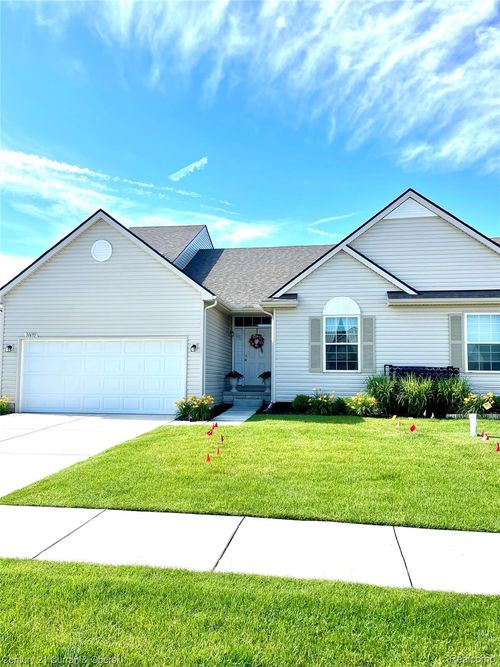 31695 Augusta Dr, Romulus, MI, 48174-6376 | Card Image