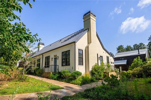 377 Anders N, Chattahoochee Hills, GA, 30268-1229 | Card Image