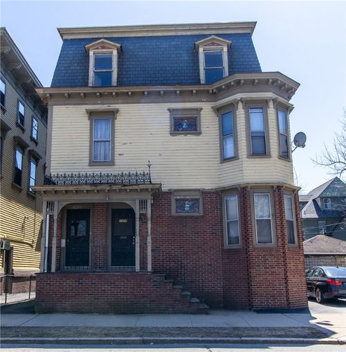 1402 Westminster St, Providence, RI, 02909-1628 | Card Image