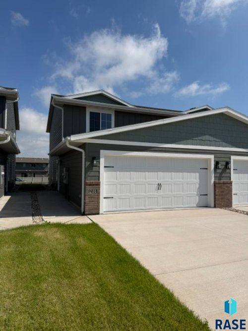 9614 W Tunis Dr Drive, Sioux Falls, SD, 57106 | Card Image