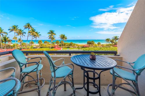 apt-403-2555 Collins Ave, Miami Beach, FL, 33140-4757 | Card Image