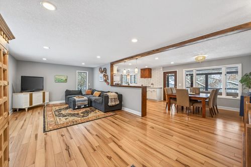 1610 Briarwood Ave, Mahtomedi, MN, 55115-1463 | Card Image