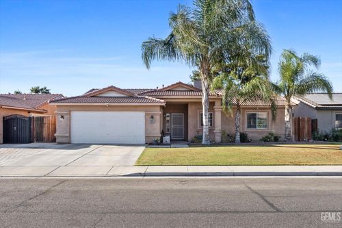 5310 Trabuco Canyon Dr, Bakersfield, CA, 93307-6938 | Card Image