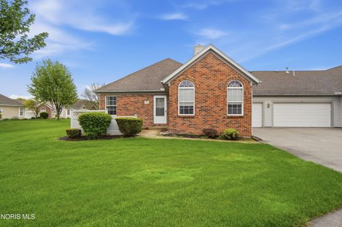 58 Foxgate Cir E, Bowling Green, OH, 43402-9171 | Card Image