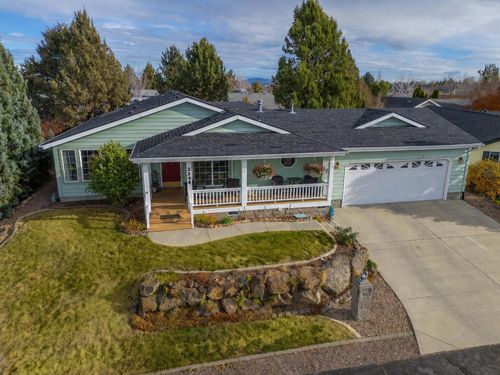 2394 Ne Crocus Way, Bend, OR, 97701-7650 | Card Image