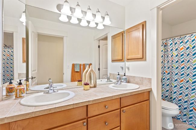 416 199 Th Pl Se, House other with 5 bedrooms, 3 bathrooms and 3 parking in Bothell WA | Image 26