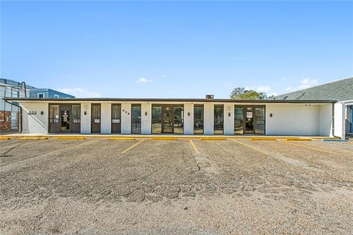 b-638 Papworth Ave, Metairie, LA, 70005-3123 | Card Image