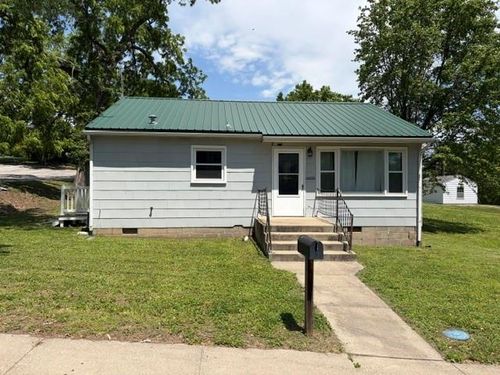 723 S St, Atchison, KS, 66002-2950 | Card Image
