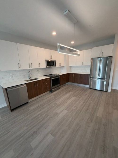 202-148 Old Post Road, Sharon, MA, 02067 | Card Image