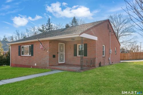 7 Sunbright Dr S, Meriden, CT, 06450-4620 | Card Image