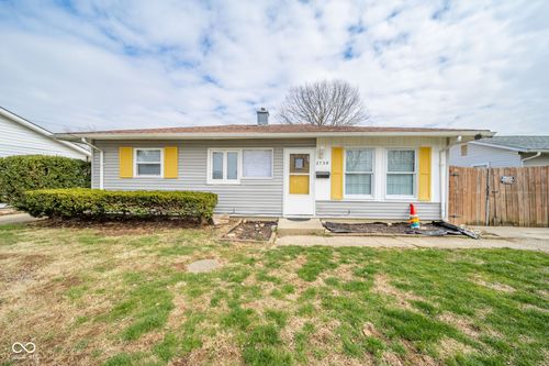 2738 Apache Dr, Anderson, IN, 46012-1402 | Card Image