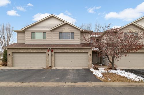125 Stallion Ln, Lino Lakes, MN, 55014-7004 | Card Image