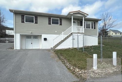207 Ealy Dr, Princeton, WV, 24740 | Card Image