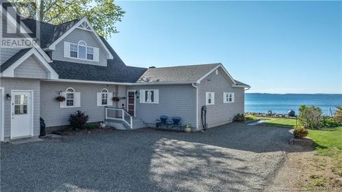 31 Patrick St, Saint Andrews, NB, E5B2G7 | Card Image