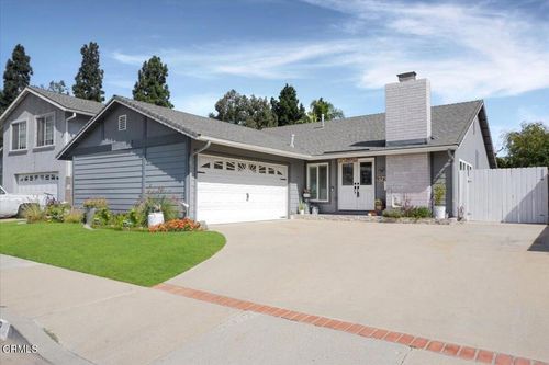 472 Madreselva Ct, Camarillo, CA, 93012-6816 | Card Image