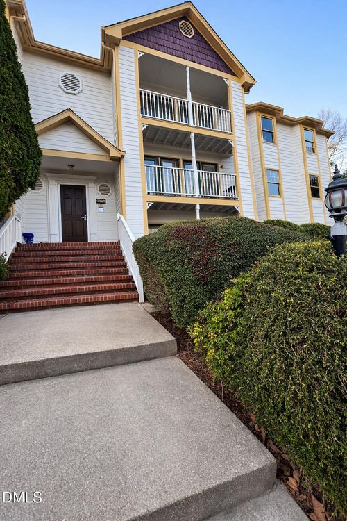 apt-201-2020 Quaker Lndg, Raleigh, NC, 27603-5802 | Card Image