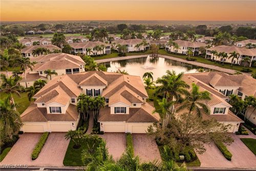 apt-202-28652 San Lucas Ln, BONITA SPRINGS, FL, 34135-8331 | Card Image