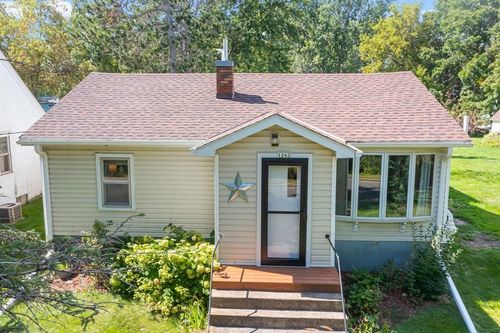 1262 5th Ave, Cumberland, WI, 54829-7267 | Card Image