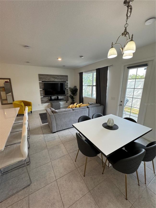 835 Longboat Dr, Townhouse with 3 bedrooms, 3 bathrooms and null parking in DAVENPORT FL | Image 6
