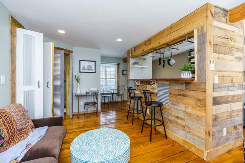 150 Deweese St, Lexington, KY, 40507-1991 | Card Image