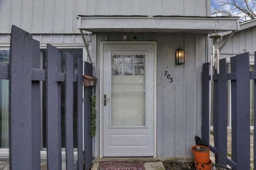 b-703 Cherry Hollow Rd, Columbus, OH, 43228-2788 | Card Image