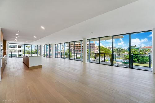 405-1177 Kane Concourse, Bay Harbor Islands, FL, 33154-2047 | Card Image