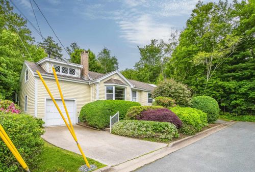 14 Retreat Avenue, Halifax, NS, B3N1Y2 | Card Image