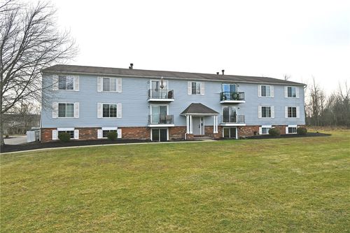 1642 Jefferson Ridge Dr, Jefferson Hills, PA, 15025-3427 | Card Image