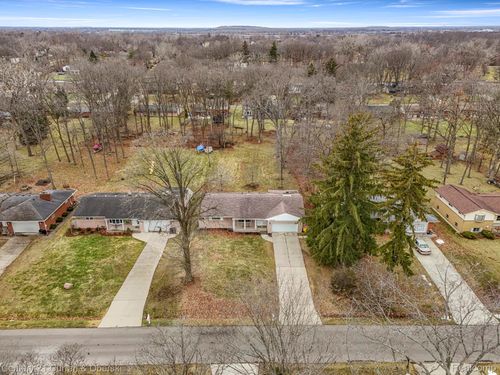 20766 Hcl Jackson, Grosse Ile, MI, 48138-1148 | Card Image