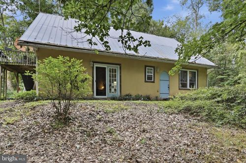 506 Strawberry Ln, AUGUSTA, WV, 26704-5264 | Card Image