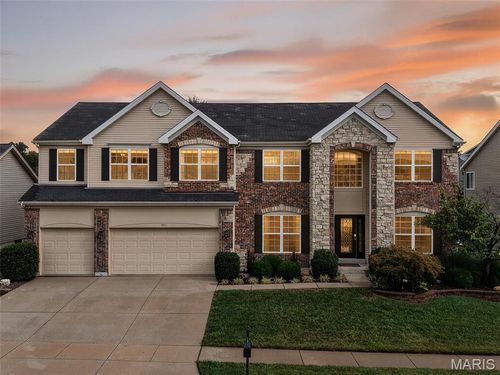 341 Pointe Loma Blvd, Lake St Louis, MO, 63367-4302 | Card Image