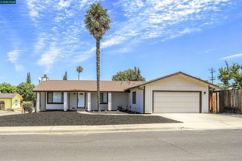 4323 Arleda Ln, Concord, CA, 94521-3460 | Card Image