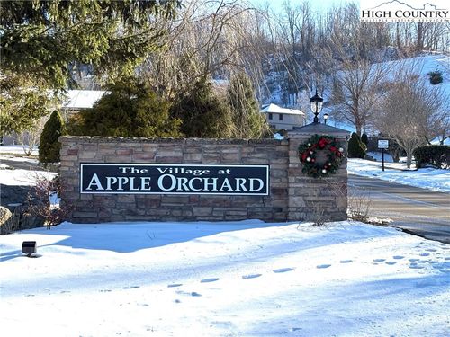 75 Liberty Ln, Banner Elk, NC, 28604 | Card Image