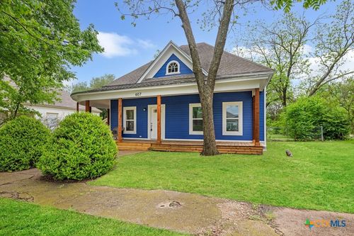 607 W 3rd St, Eddy, TX, 76524-2625 | Card Image