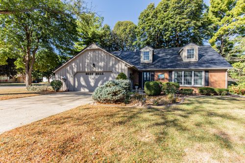 32 S Dallas St, Princeton, IL, 61356-1833 | Card Image