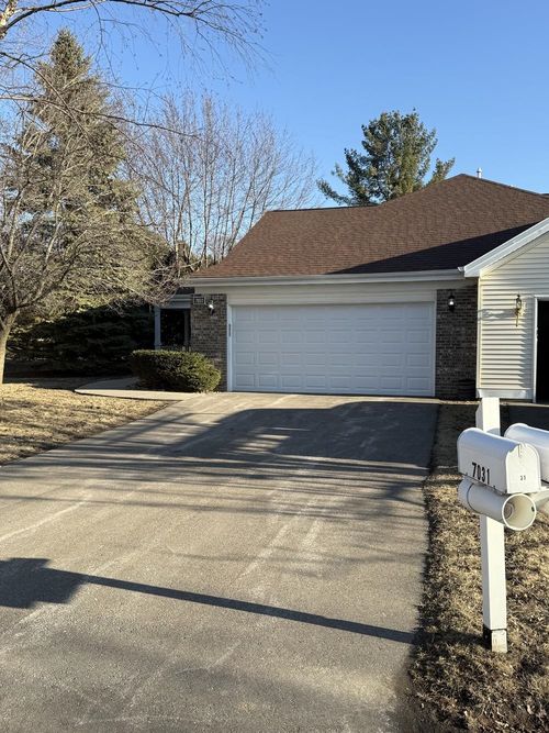 7033-7031 Parkside Circle, WINDSOR, WI, 53532 | Card Image